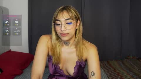    online show from December 3, 8:11 pm
