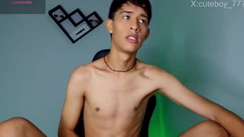 Danny online show from November 13, 9:23 am