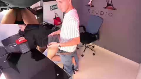 danny_and_lara online show from September 19, 8:23 pm