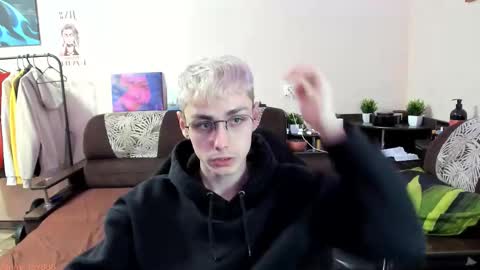 Snapshot of danny_fox888 chatting on October 17, 10:14 pm Daniel online show from October 17, 10:14 pm