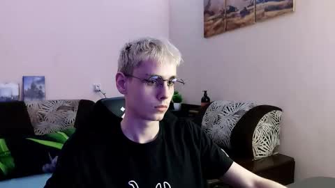 Snapshot of danny_fox888 chatting on October 20, 10:04 pm Daniel online show from October 20, 10:04 pm