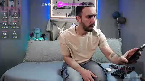 Danny and Alex online show from August 3, 6:15 am