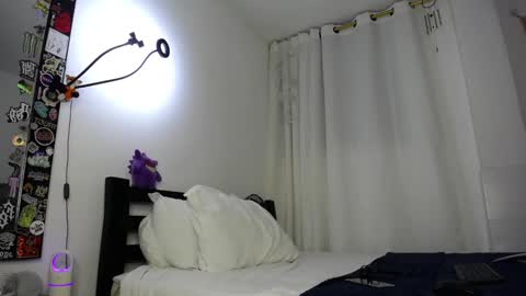 Danny online show from December 4, 4:26 am