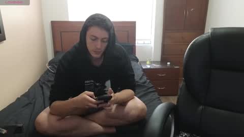 Snapshot of danruiz33 chatting on February 16, 8:00 pm Dan online show from February 16, 8:00 pm