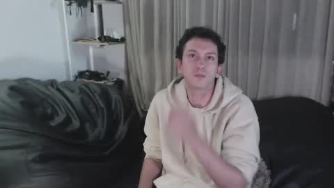 Snapshot of danruiz33 chatting on January 9, 11:45 pm Dan online show from January 9, 11:45 pm