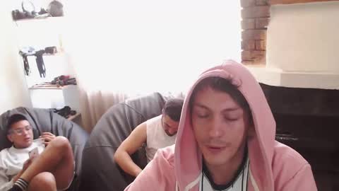 Snapshot of danruiz33 chatting on January 22, 4:44 pm Dan online show from January 22, 4:44 pm