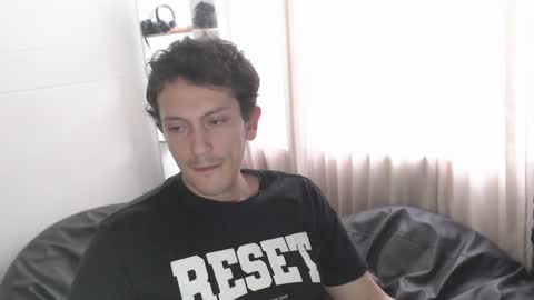 Snapshot of danruiz33 chatting on December 24, 9:55 pm Dan online show from December 24, 9:55 pm