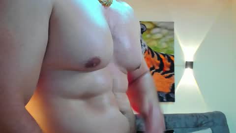 Snapshot of dante_adamss chatting on February 20, 3:01 am DANTE online show from February 20, 3:01 am