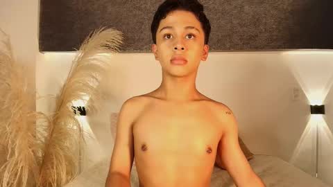 Snapshot of dante_bre chatting on March 12, 12:15 pm dante_bre online show from March 12, 12:15 pm