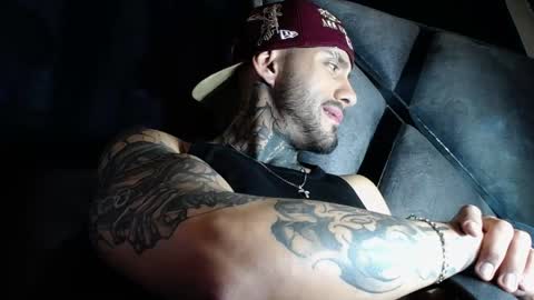 dante_d_angelo_ online show from April 2, 7:26 am