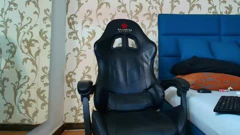 Dante  online show from May 30, 1:59 am