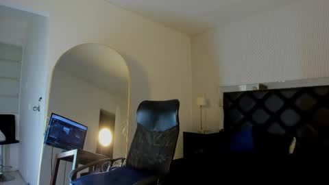 dante_jons online show from October 25, 2:56 am