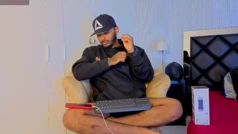 dante_jons online show from November 22, 3:38 am