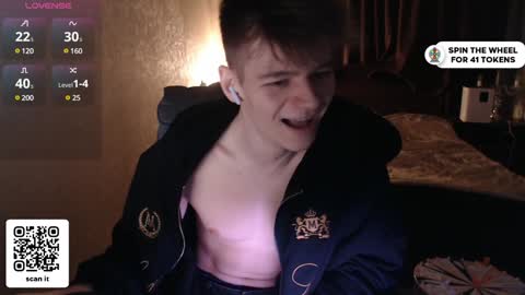 Snapshot of dantebigboi chatting on February 7, 5:07 pm Daniel online show from February 7, 5:07 pm