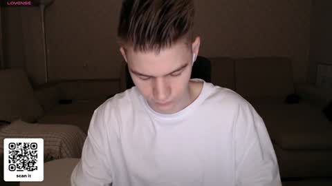 Snapshot of dantebigboi chatting on January 19, 10:06 pm Daniel online show from January 19, 10:06 pm