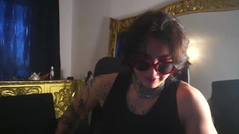 Snapshot of dantecoppolaa chatting on February 16, 6:43 pm Dante coppola online show from February 16, 6:43 pm
