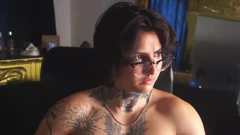 Snapshot of dantecoppolaa chatting on February 21, 3:32 pm Dante coppola online show from February 21, 3:32 pm