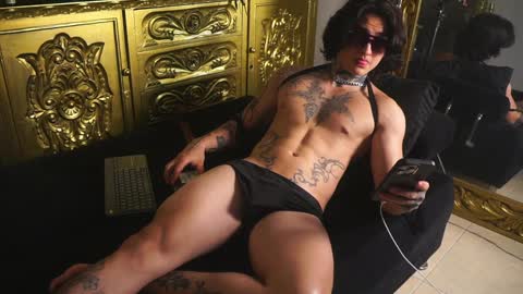 Snapshot of dantecoppolaa chatting on February 6, 11:26 pm Dante coppola online show from February 6, 11:26 pm