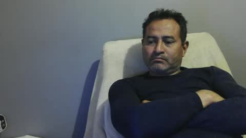 dantehot82 online show from January 15, 11:51 pm