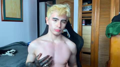 danteobscuro online show from December 22, 3:30 pm