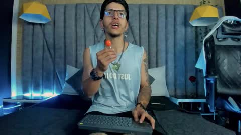 Dante online show from March 1, 11:20 pm