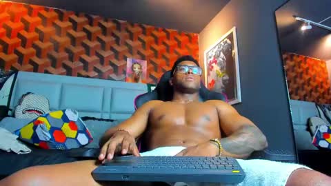 Snapshot of dany_dryy chatting on February 24, 1:13 am Dany online show from February 24, 1:13 am