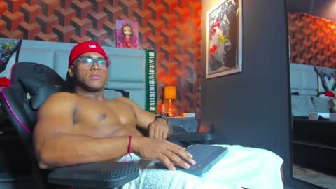 Snapshot of dany_dryy chatting on January 24, 2:49 am Dany online show from January 24, 2:49 am