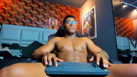 Snapshot of dany_dryy chatting on February 9, 1:44 am Dany online show from February 9, 1:44 am