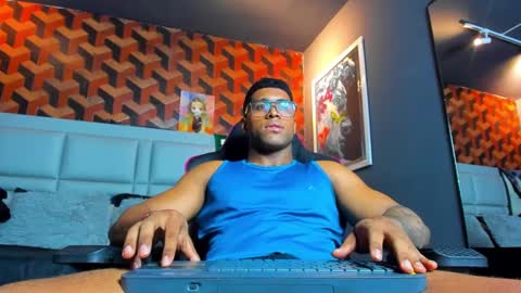 Snapshot of dany_dryy chatting on February 25, 10:53 pm Dany online show from February 25, 10:53 pm