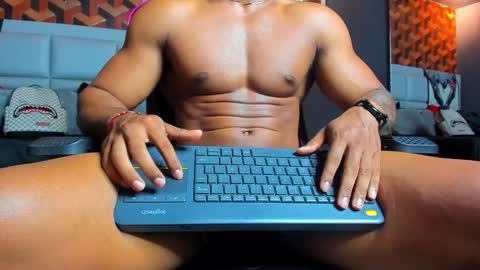 Snapshot of dany_dryy chatting on January 25, 3:51 am Dany online show from January 25, 3:51 am