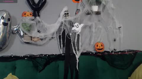 Danyel online show from October 28, 8:32 pm