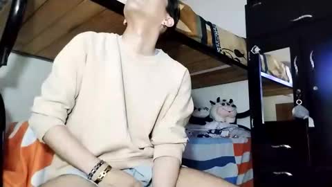 Daniel online show from April 7, 9:28 pm