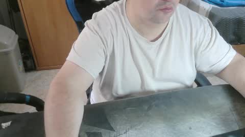 danysanchez1981 online show from May 5, 9:37 am
