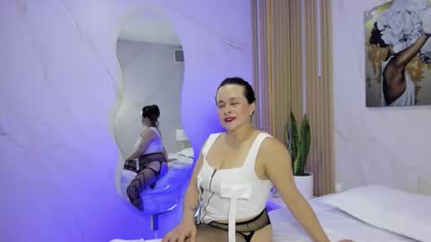 Daphne online show from September 23, 2:27 am