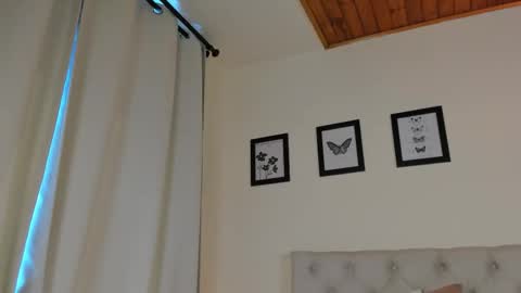 Antonella Mora online show from February 5, 3:48 pm