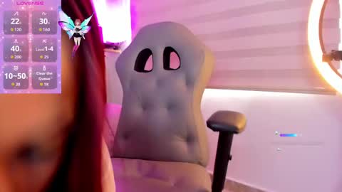 daphne__glow online show from September 16, 3:04 pm