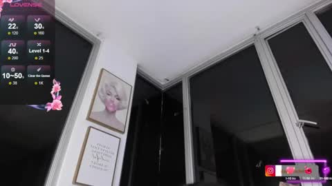 Snapshot of daphne_chers chatting on March 12, 11:54 pm daphne_chers online show from March 12, 11:54 pm