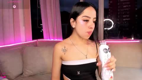 daphne_chers online show from November 10, 10:34 pm