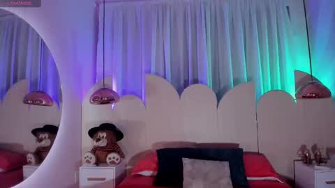 Daphne online show from February 13, 11:39 am
