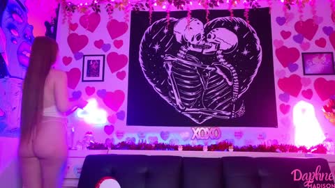 Daphne Madison online show from February 5, 5:41 am