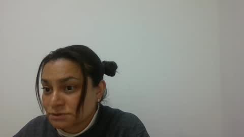 dapnne online show from February 25, 4:04 pm