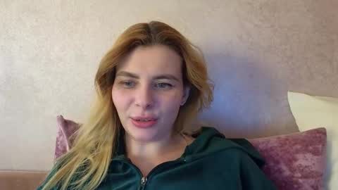 Snapshot of dariapon chatting on February 11, 11:53 am dariapon online show from February 11, 11:53 am