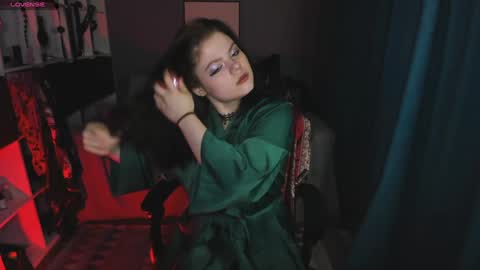 Dari the it woman online show from January 18, 8:19 pm