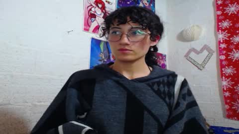 lola online show from February 27, 7:30 am