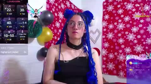 lola online show from December 12, 2:04 am