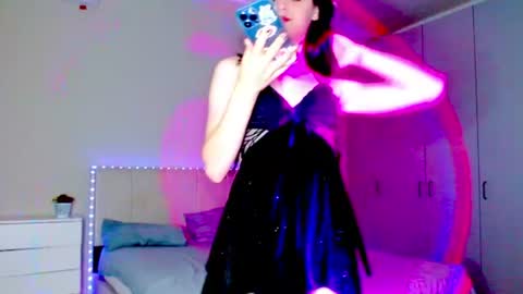 Alice Lee online show from July 23, 3:53 pm