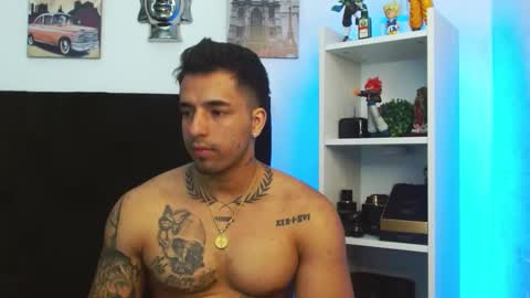 Darius Phoenix  online show from January 4, 7:34 pm