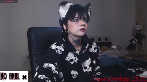 Snapshot of dark__elf chatting on February 4, 10:34 pm Anessa online show from February 4, 10:34 pm