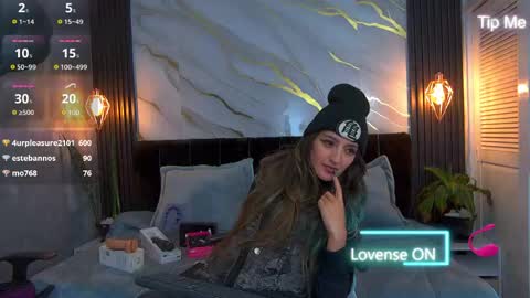 dark_dominika online show from May 29, 8:18 pm