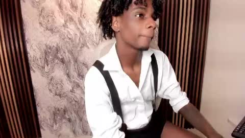 dark_fantasy9 online show from May 14, 4:32 am